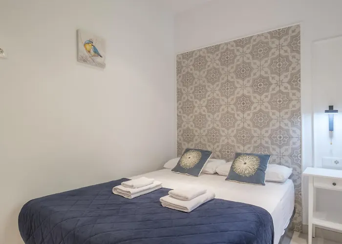 Sunny,private Terrace,wheelchair Access 公寓式酒店 4*